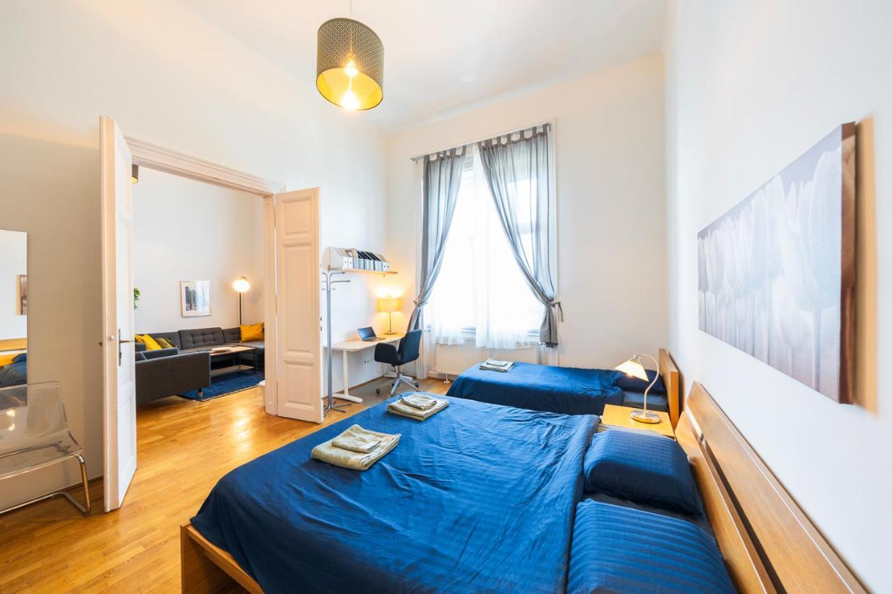 Shining Bright Two Bedroom Apt Next To Andrassy Ave Budapest Ngoại thất bức ảnh